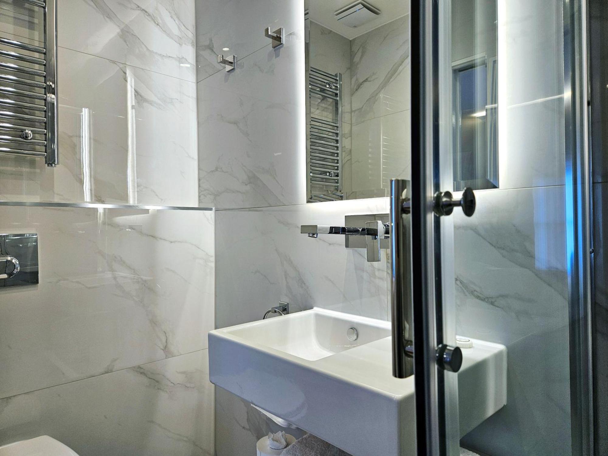 Nox Paddington Hotel 4*
